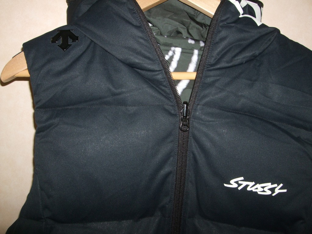 STUSSY FUTURA DESCENTE リバーシブル ダウンベスステューシー