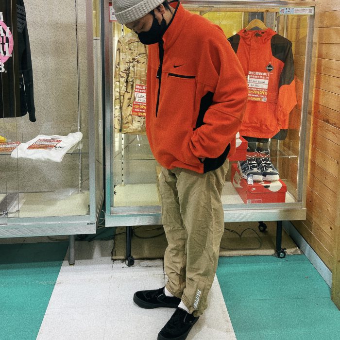 シュプリーム Warm Up Pant ライトタン XL - 通販 - gofukuyasan.com