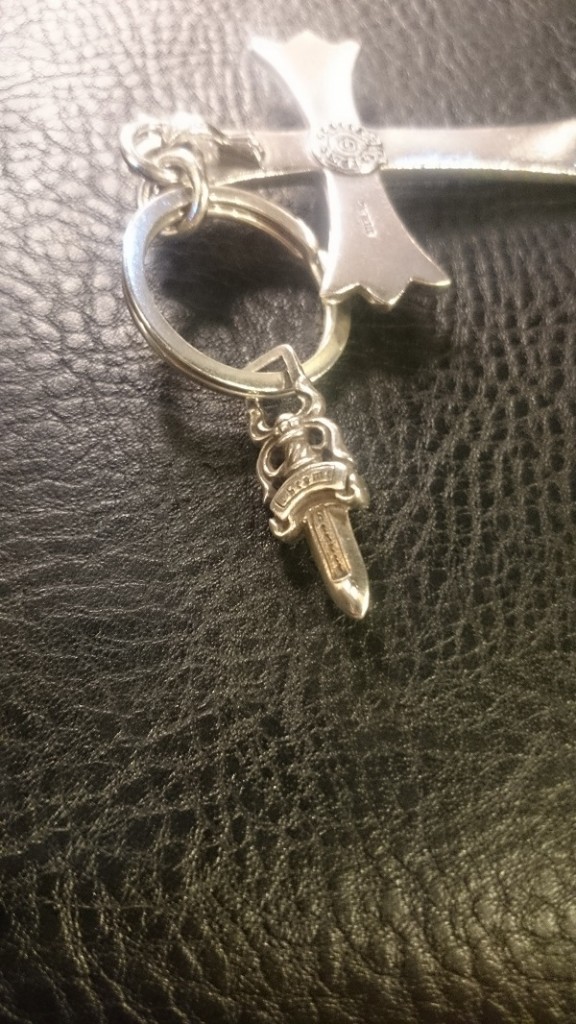 chrome hearts large ch cross key ring (4)