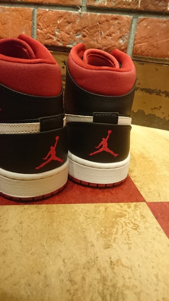 nike air jordan 1 mid (4)