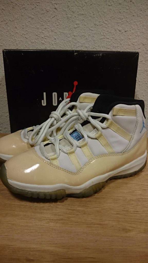 JORDAN 11 OG COLUMBIA (1)