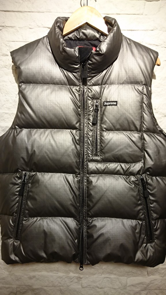 supreme 13AW Silver Ski Vest (1)