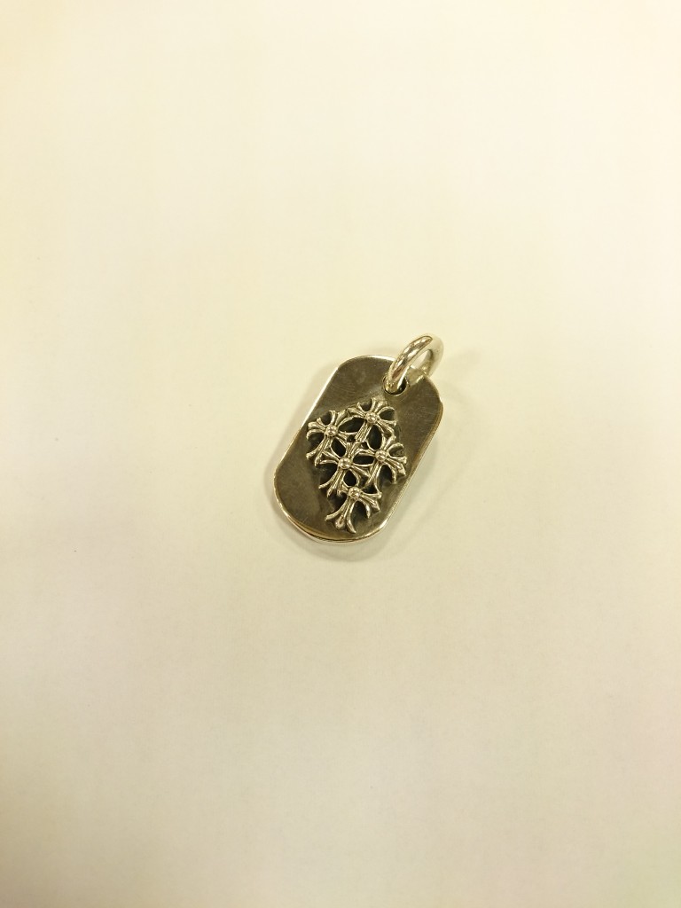 chrome hearts cemetary dog tag (2)