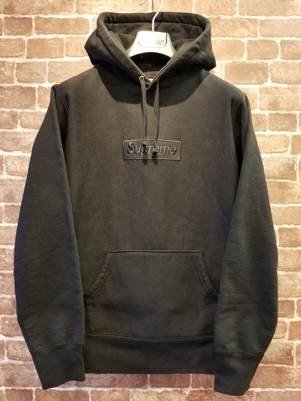 トップスsupreme 14AW Tonal Box Logo pullover